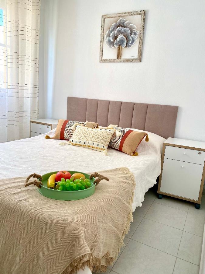 Torrevista Three Bedroom Apartment, Two Swimming Pools And Garage Torrevieja Dış mekan fotoğraf